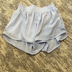 Lululemon size 4 Hotty hot shorts